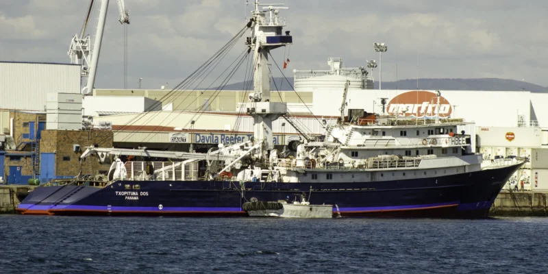 Tuna vessel Txopituna Dos in the port of Marín